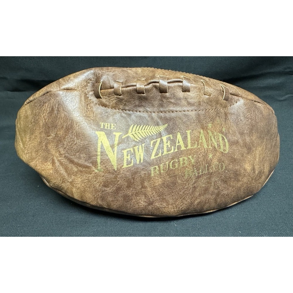 Moana Road New Zealand Rugby Ball Co. Toiletry Bag Included 10 Piece Travel Kit